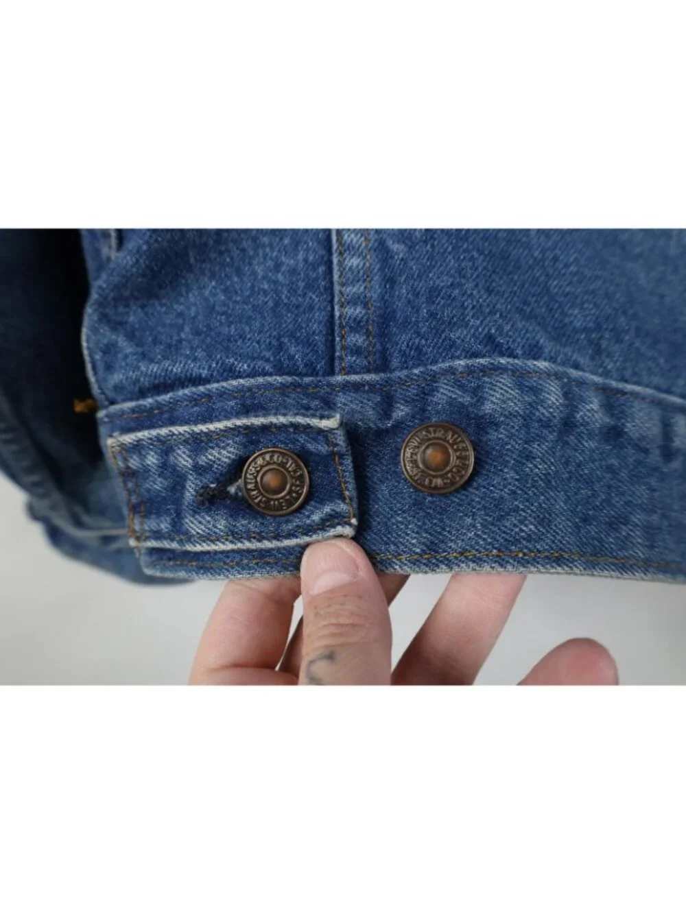 Vintage 80s Levis Mens 34 Distressed Type III Denim Jean Trucker Jacket Blue USA